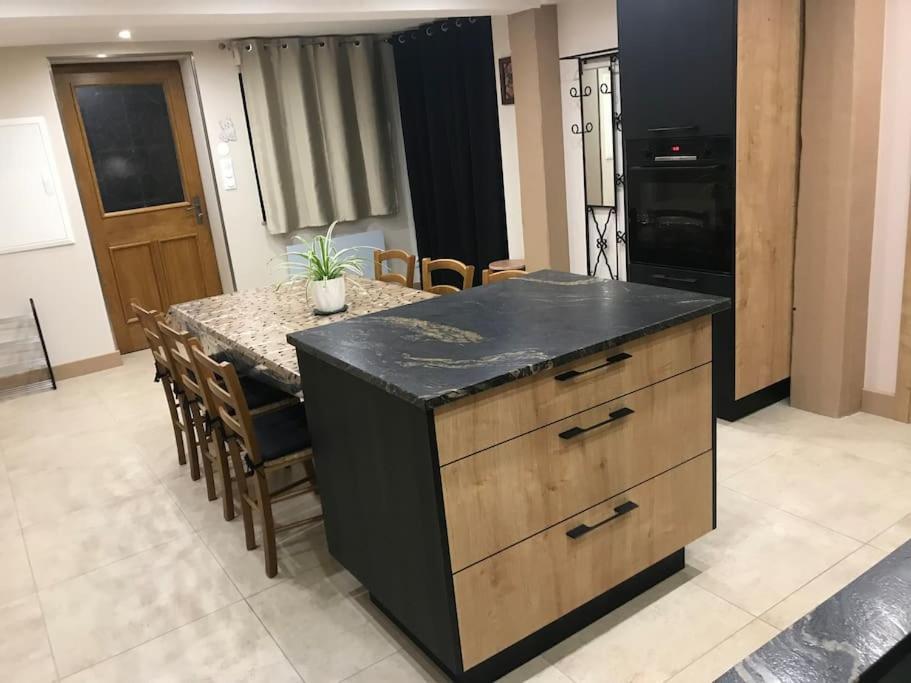 Paisible Logement Tout Equipe Pour 1 A 6 Personnes Ebersheim Exteriör bild