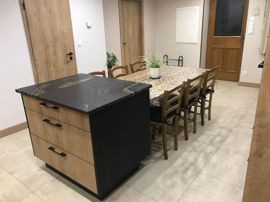 Paisible Logement Tout Equipe Pour 1 A 6 Personnes Ebersheim Exteriör bild
