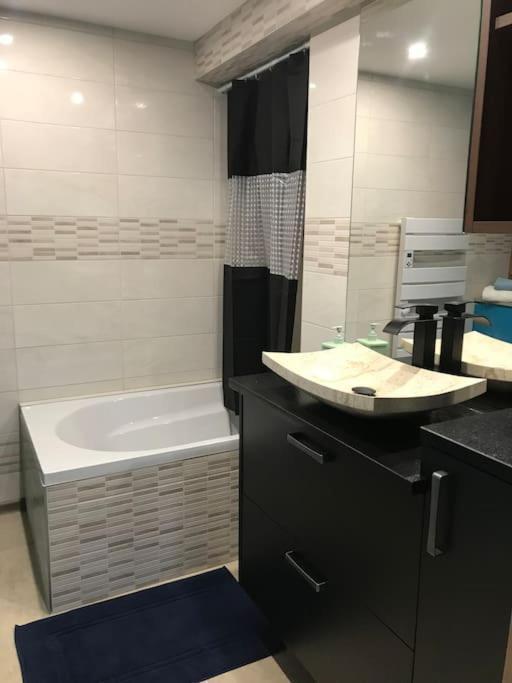 Paisible Logement Tout Equipe Pour 1 A 6 Personnes Ebersheim Exteriör bild